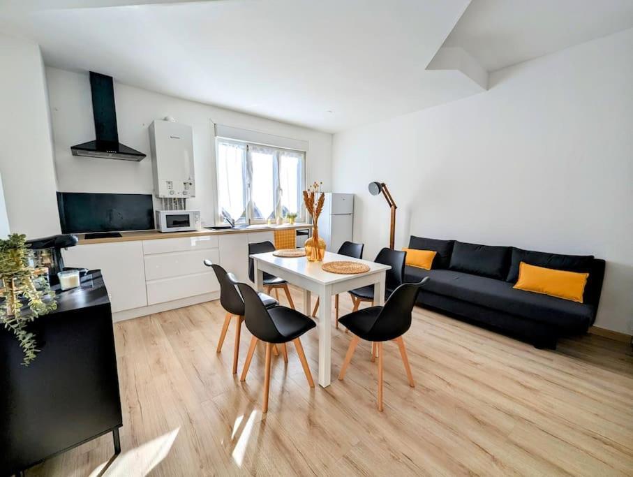 Apartment Complet Centre Jusqu'a 6 Couchages