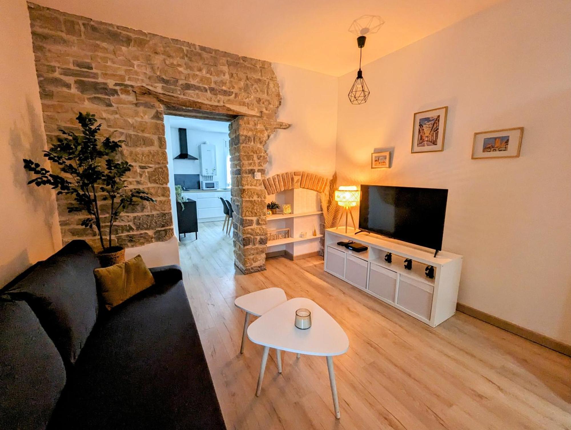 Apartment Complet Centre Jusqu'a 6 Couchages Dijon